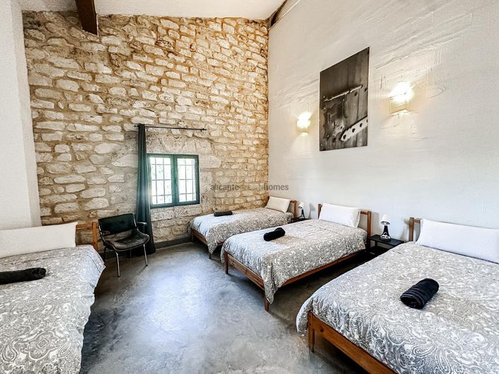 Image No.28-9 Bed Villa for sale