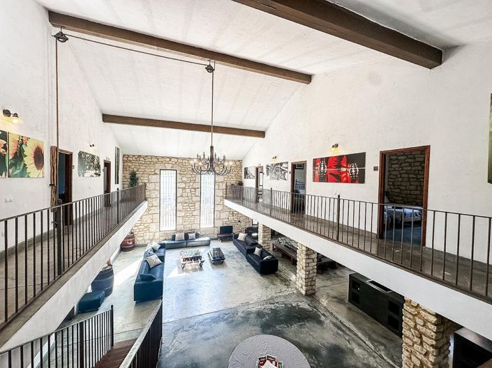 Image No.5-9 Bed Villa for sale