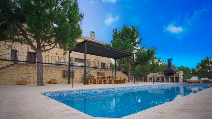 Image No.7-9 Bed Villa for sale