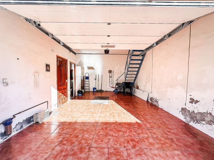 Image No.21-3 Bed Townhouse for sale