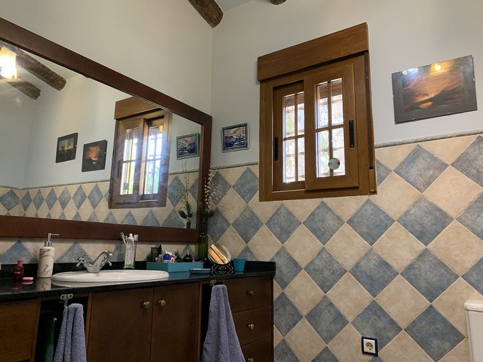 Image No.17-3 Bed Villa for sale