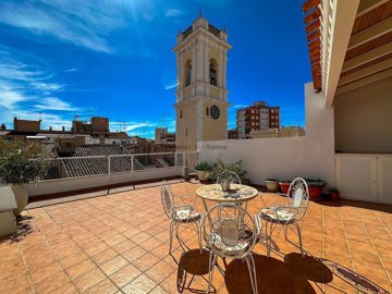 1 - Almansa, Townhouse