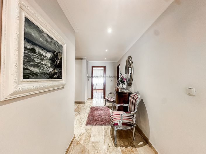 Image No.39-5 Bed Townhouse for sale