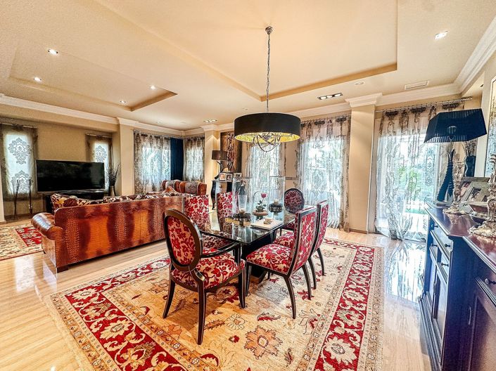 Image No.16-5 Bed Villa for sale