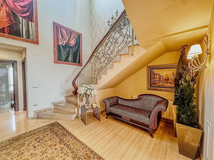 Image No.19-5 Bed Villa for sale