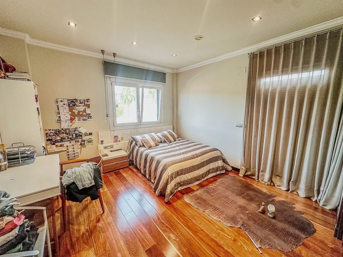 Image No.20-5 Bed Villa for sale