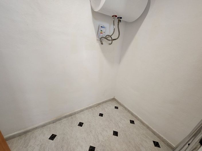 Image No.20-5 Bed Townhouse for sale