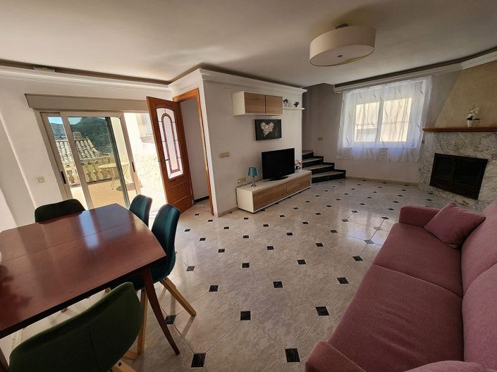 Image No.23-5 Bed Townhouse for sale