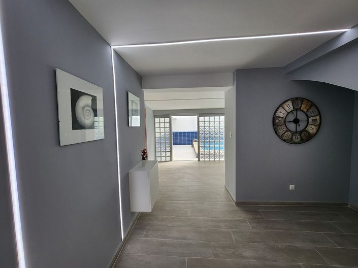 Image No.4-5 Bed Townhouse for sale