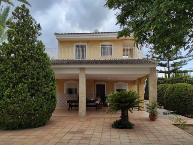 Image No.2-5 Bed Villa for sale