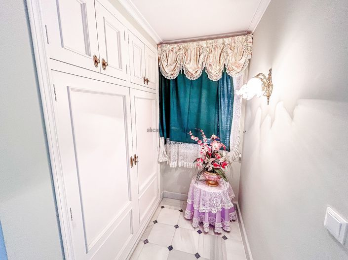 Image No.38-6 Bed Villa for sale