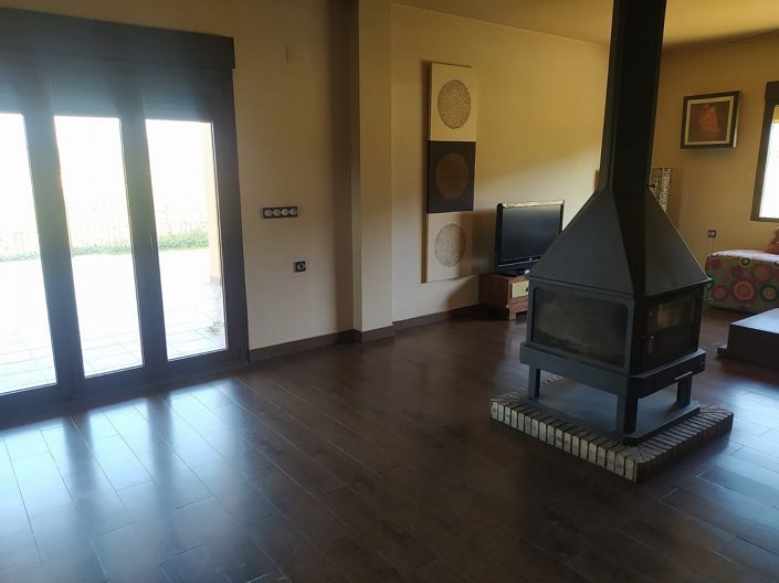 Image No.8-2 Bed Villa for sale