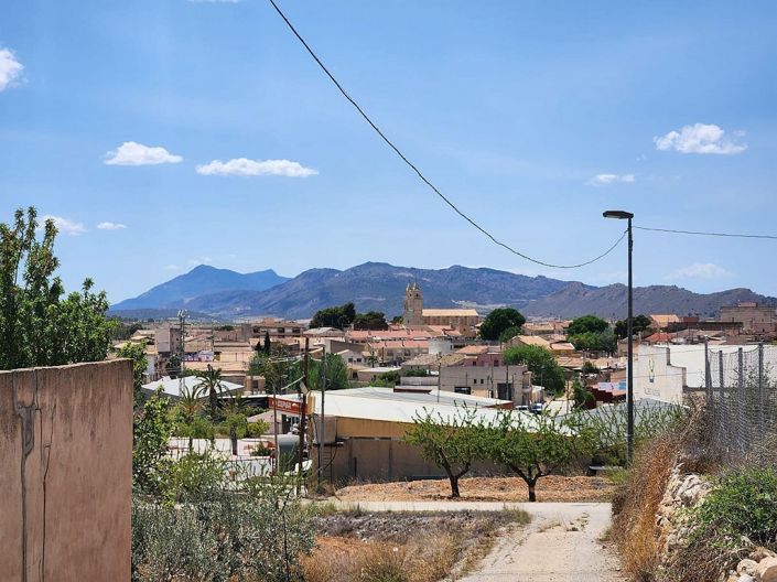 Image No.5-6 Bed House for sale