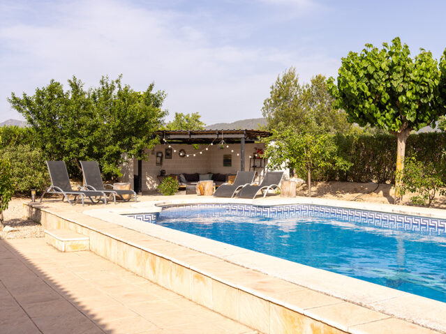 Image No.2-Villa de 5 chambres à vendre à Biar