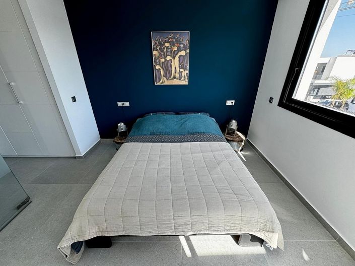 Image No.10-3 Bed Villa for sale