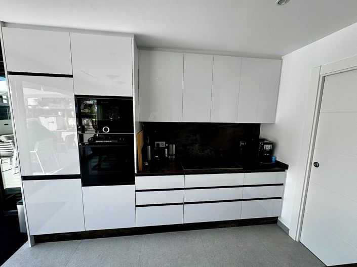 Image No.17-3 Bed Villa for sale