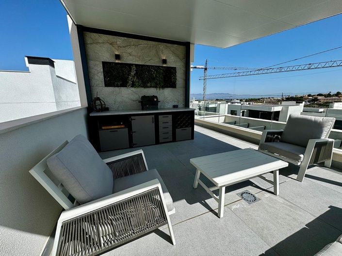 Image No.27-3 Bed Villa for sale