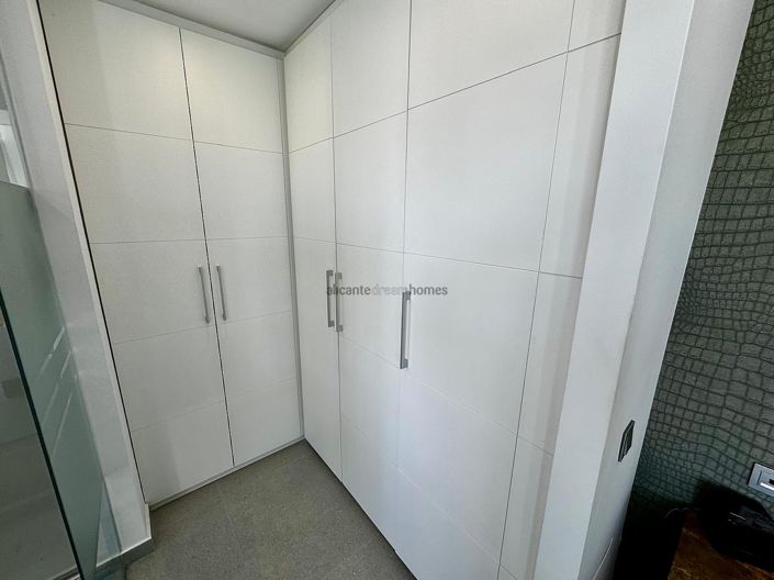 Image No.39-3 Bed Villa for sale