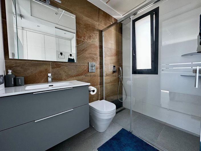 Image No.40-3 Bed Villa for sale