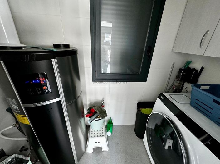 Image No.49-3 Bed Villa for sale