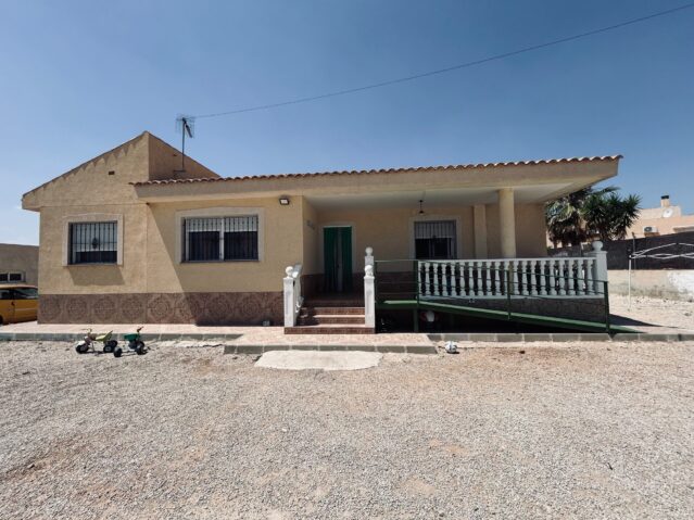Image No.1-Villa de 5 chambres à vendre à Abanilla