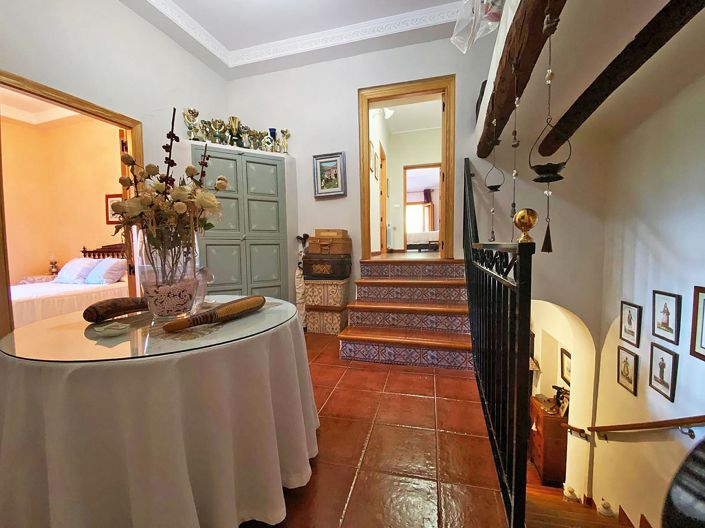 Image No.10-4 Bed Country House for sale