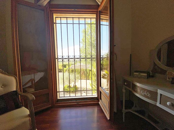 Image No.12-4 Bed Country House for sale