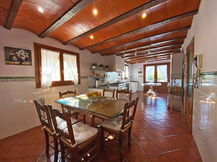 Image No.30-4 Bed Country House for sale