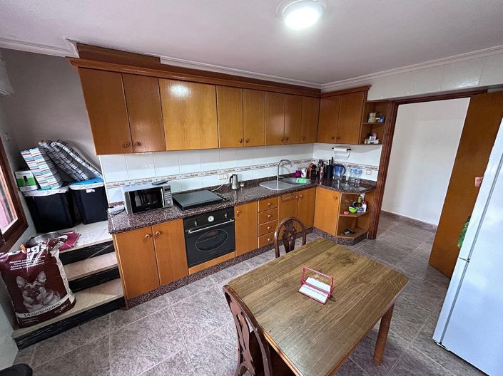 Image No.28-6 Bed Villa for sale