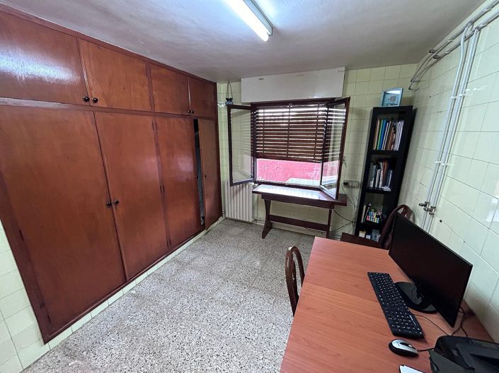 Image No.47-6 Bed Villa for sale