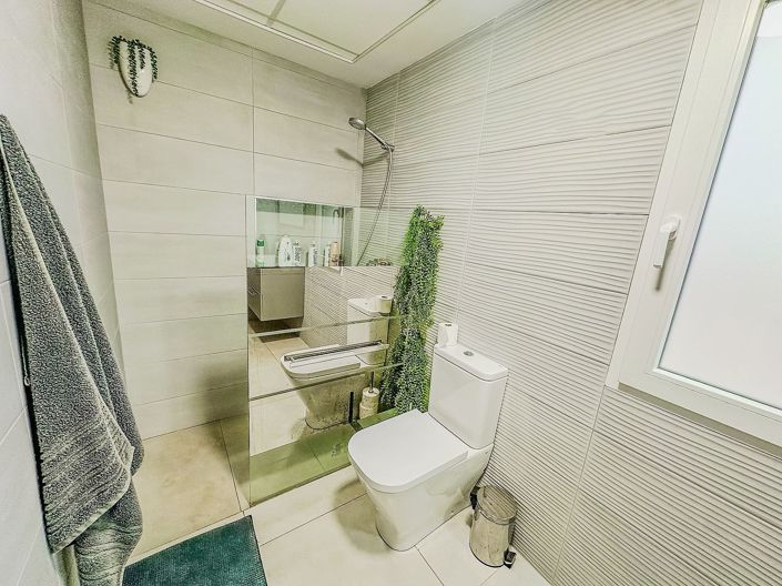 Image No.11-3 Bed Villa for sale