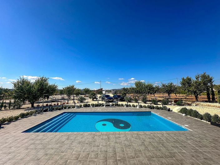 Image No.29-3 Bed Villa for sale