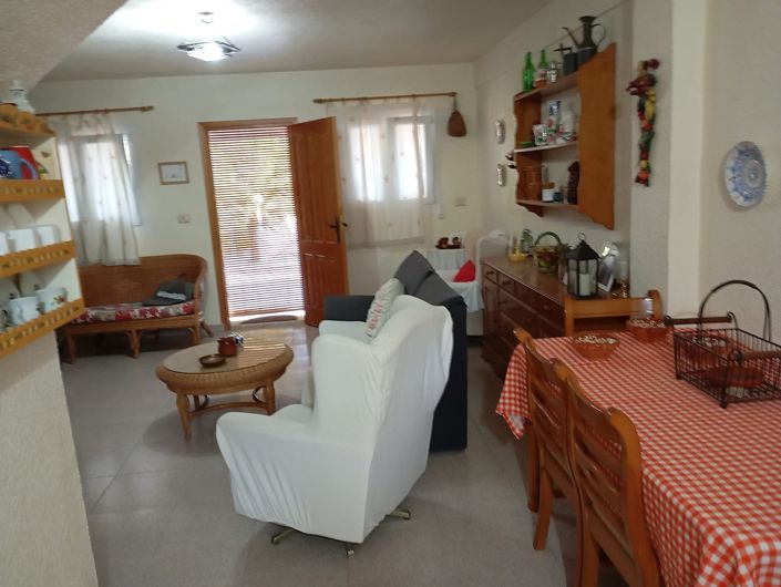 Image No.12-6 Bed Country House for sale