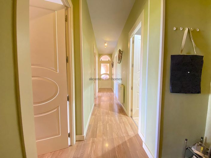 Image No.14-3 Bed Apartment for sale