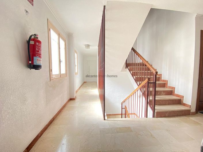 Image No.15-3 Bed Apartment for sale