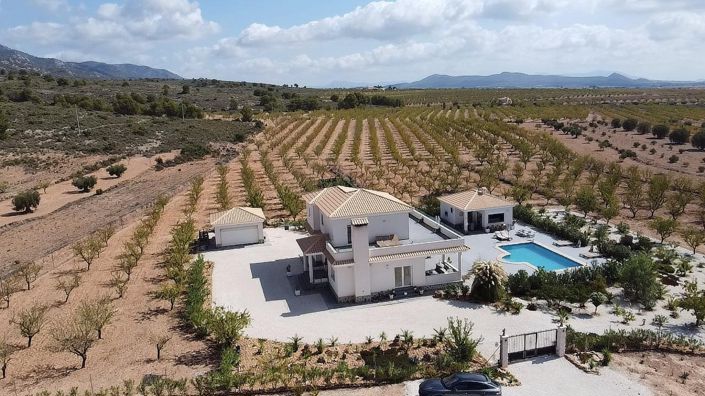 Image No.18-5 Bed Villa for sale