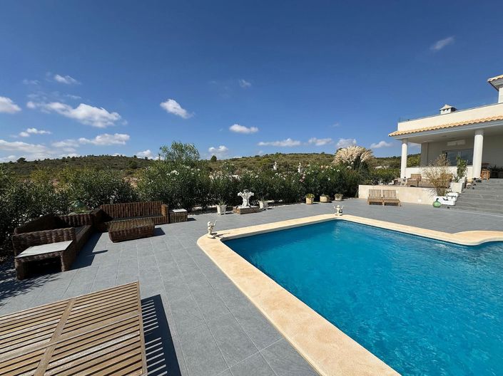 Image No.29-5 Bed Villa for sale