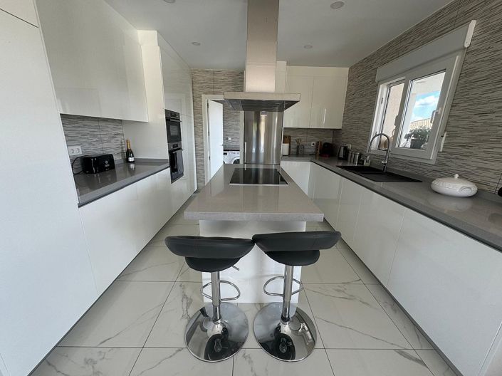 Image No.35-5 Bed Villa for sale