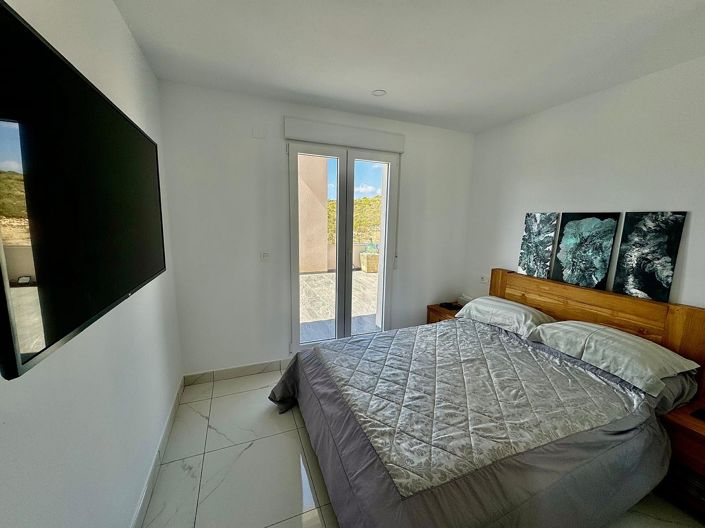Image No.48-5 Bed Villa for sale