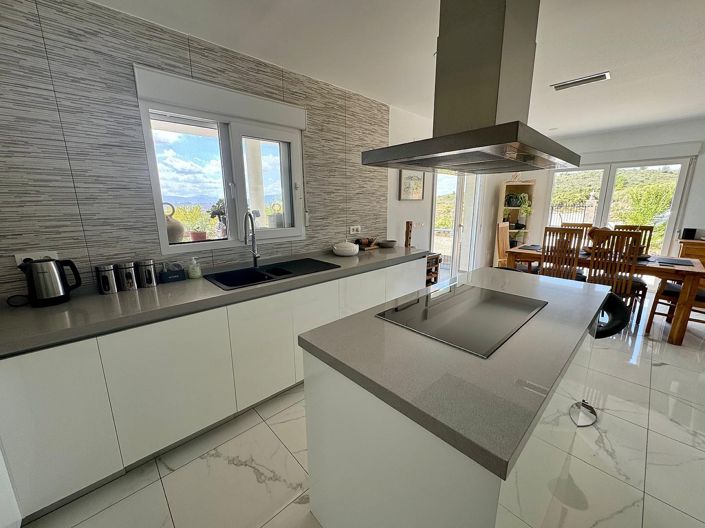 Image No.7-5 Bed Villa for sale