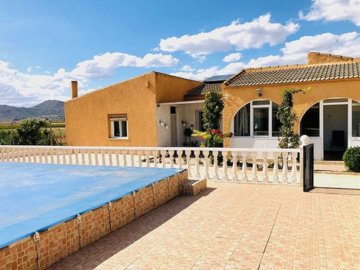 1 - Yecla, Maison de campagne