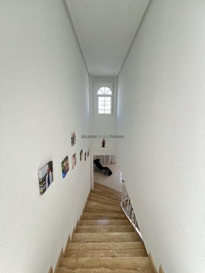 Image No.20-4 Bed Villa for sale