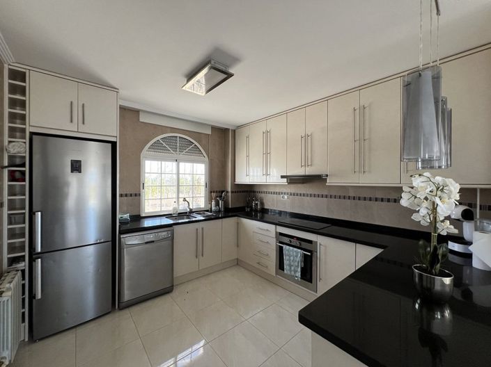 Image No.6-4 Bed Villa for sale