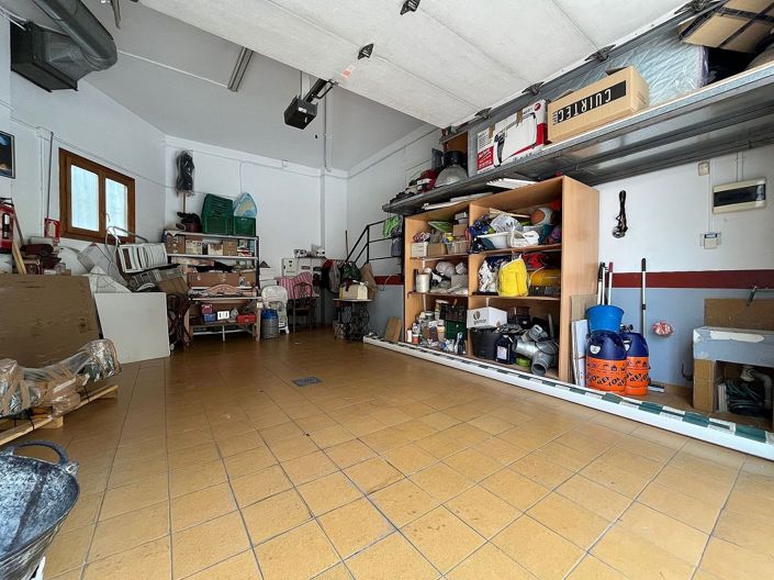 Image No.30-4 Bed Townhouse for sale