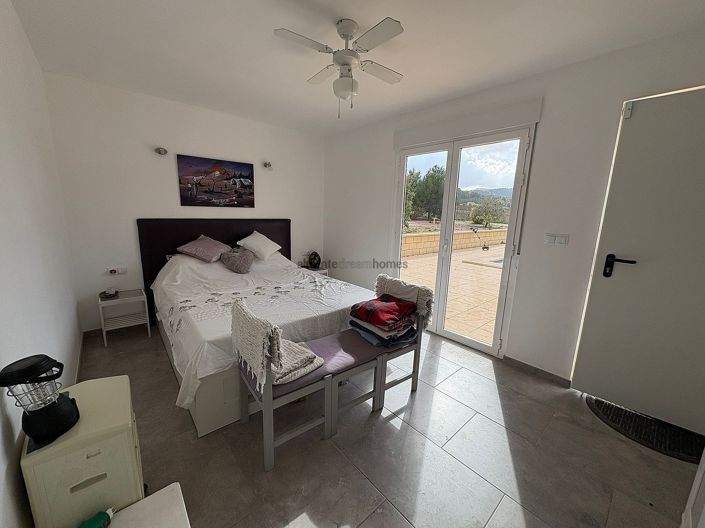 Image No.20-5 Bed Villa for sale