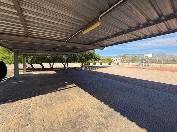 Image No.15-8 Bed Villa for sale