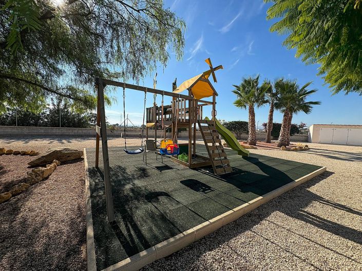 Image No.17-8 Bed Villa for sale