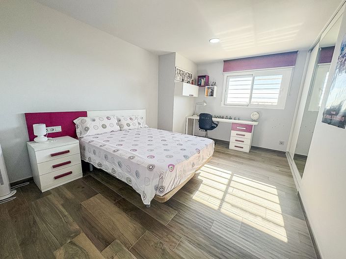 Image No.39-8 Bed Villa for sale