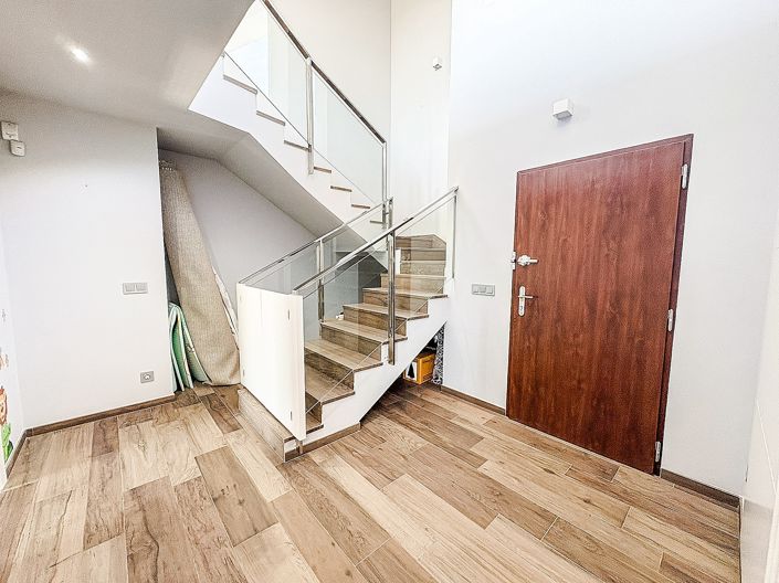 Image No.42-8 Bed Villa for sale