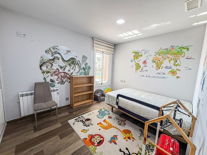 Image No.49-8 Bed Villa for sale